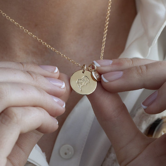 Poppy initial necklace gold - Lulu + Belle Jewellery