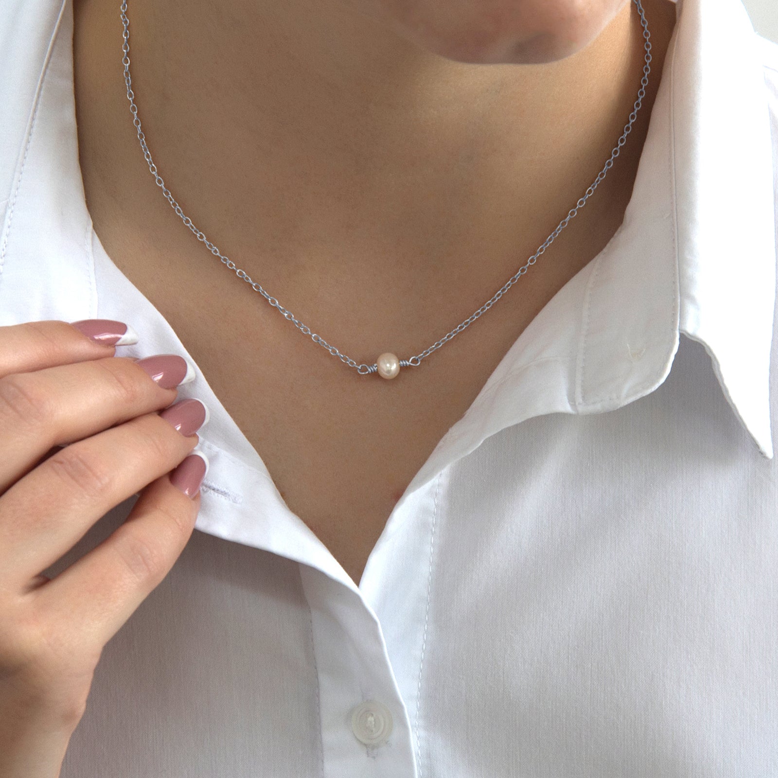june_birthstone_necklace_Silver_lifestyle