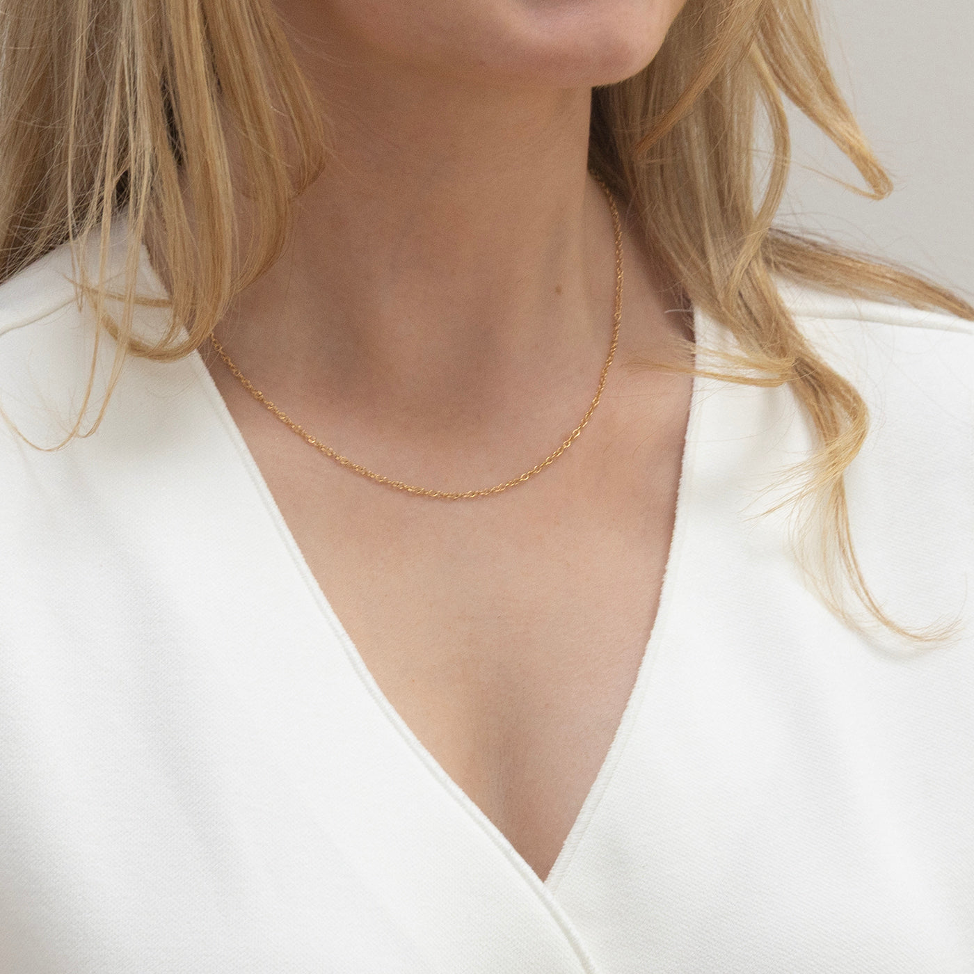 medium gold chain 