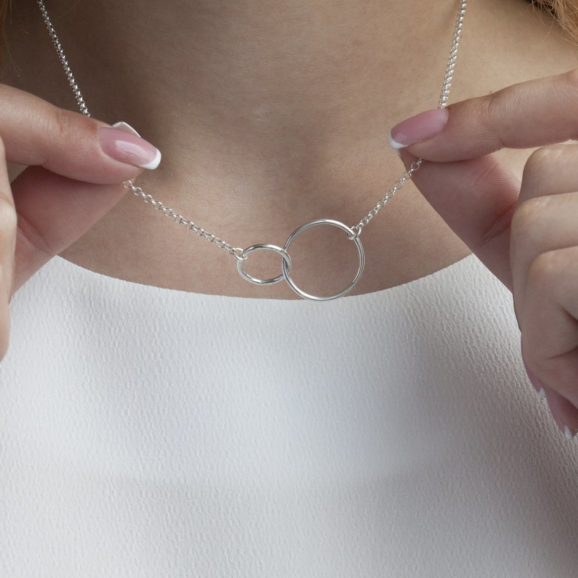 Interlocking circle necklace sterling silver deals